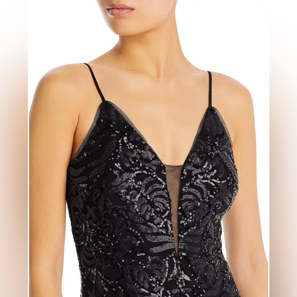 Auqa Brand. Size 4 Gorgeous black sequin gown! - Picture 4 of 6